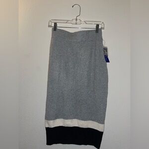 Apt. 9 Gray Colorblock Knit Pencil Skirt with Black and Cream Bands